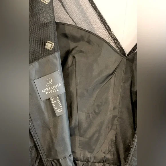 NWT, Adrianna Papell "Glitter Tulle Long Dress" in Black w/ Puff Sleeve, Size 8 - Picture 10 of 12